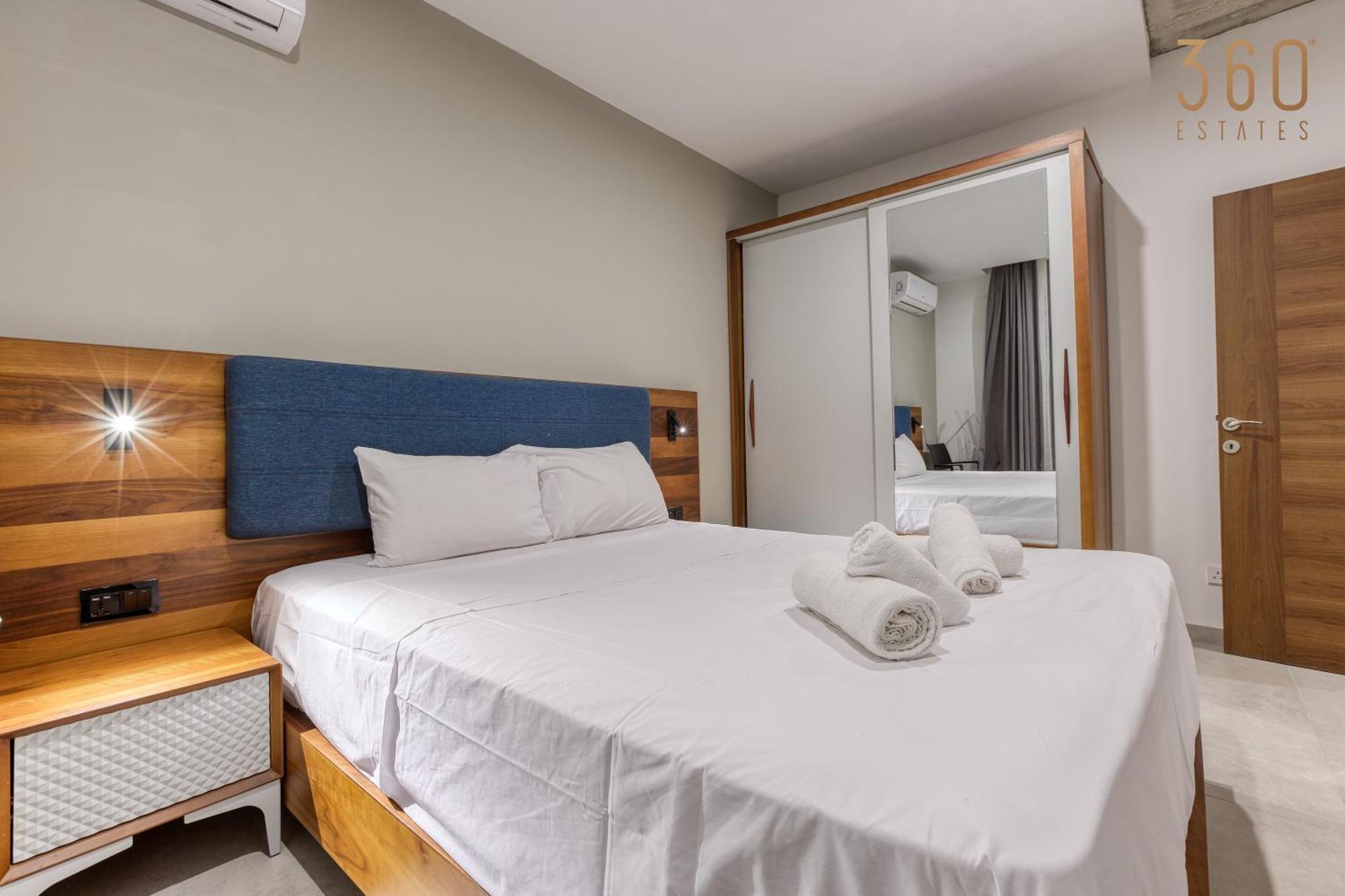 The Swieqi Poolside Suites Is-Swieqi Bagian luar foto