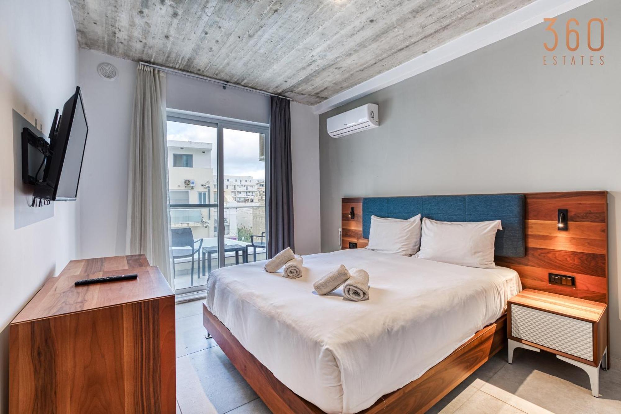 The Swieqi Poolside Suites Is-Swieqi Bagian luar foto
